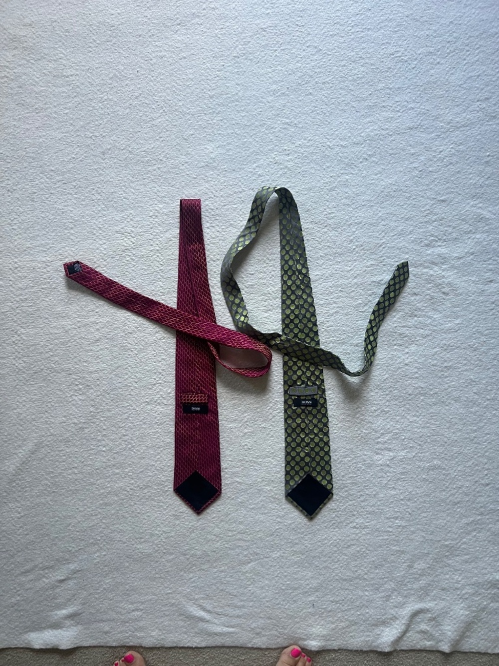 Boss Necktie 2 Set red and Green Polka Dot Mens